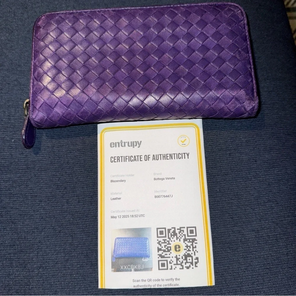 Bottega Veneta Intrecciato Purple Full Zip Long Wallet Lambskin Leather EUC